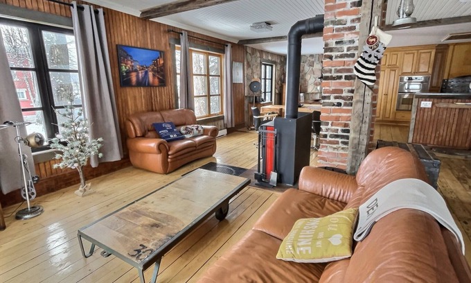 Lac-Megantic House | LAKE HOUSE