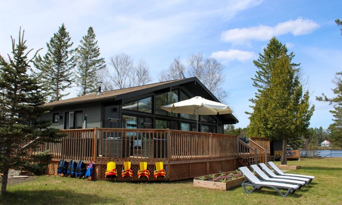 Nominingue Ski Chalet | Lake House Chalet, Laurentides, Pet Friendly, Waterfront, Beach, Private, Luxury