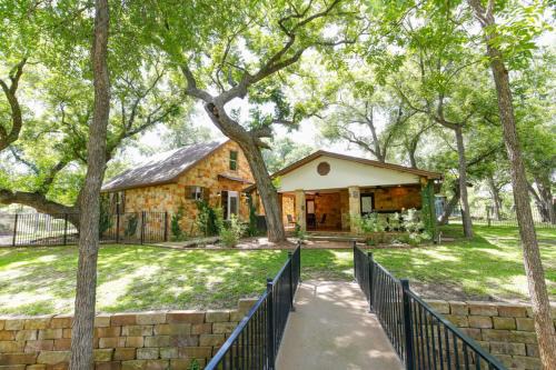 Horseshoe Bay House | Lake LBJ 4BR Home w/Boat Deck, Huge Yard