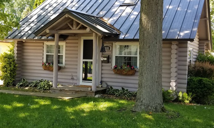 Fort Gratiot Cottage | Lake Life and Cabin Comforts. Beach Days and Starry Nights.
