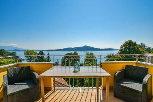 Meina Apartment | Lake Maggiore View Apt Meina