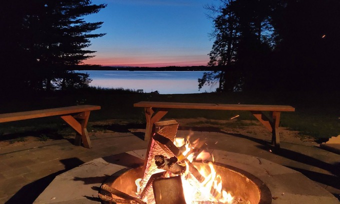 Crivitz House | Lake Noquebay Waterfront Home