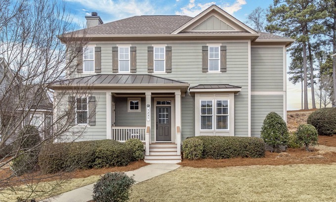 Reynolds Landing House | Lake Oconee Getaway. Spacious family & pet-friendly retreat in gated community