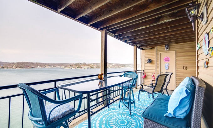 Lake Ozark Condo | Lake of the Ozarks Vacation Rental w/Lake Views!