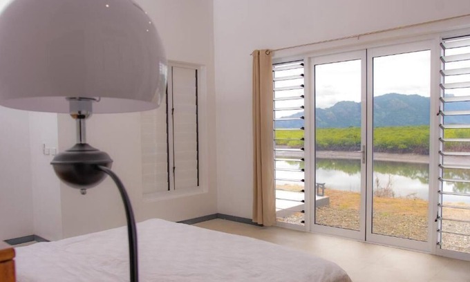 Nadi Villa | Lake Side Villa Your Fiji holiday Luxury home,private,Convinence