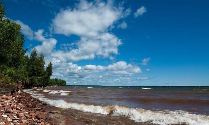 Pelkie Cottage | Lake Superior Cottage with Spectacular View and fiber optic high speed internet