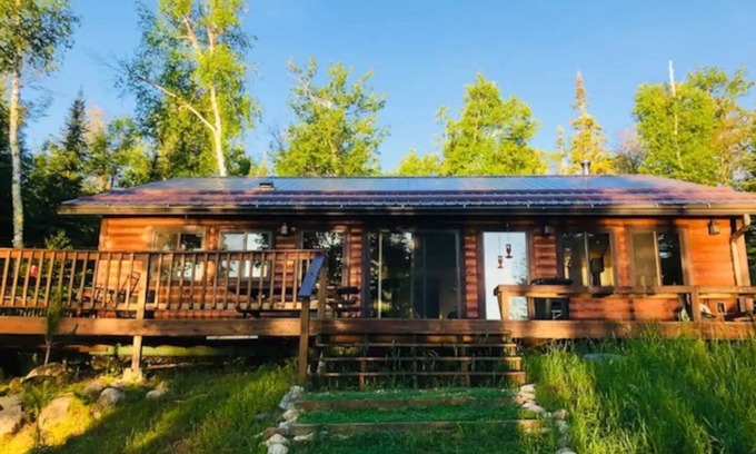 Cook Cabin | Lake Vermilion Waterfront Cabin with Amazing Sunrise View