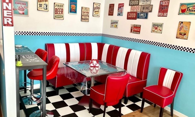 Viverone House | Lake view house furnished in "1950s" style!