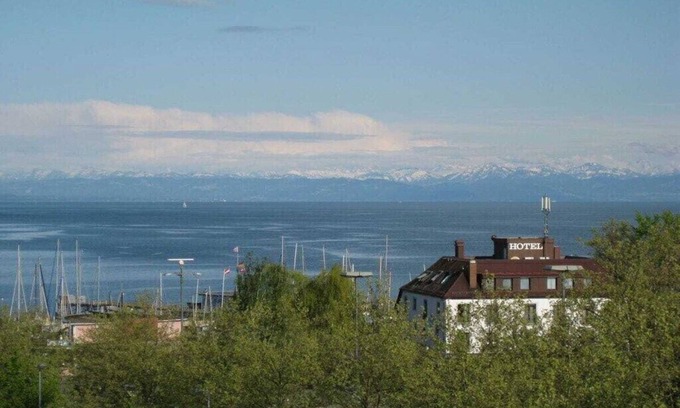 Staad House | Lake view Schiffstrasse