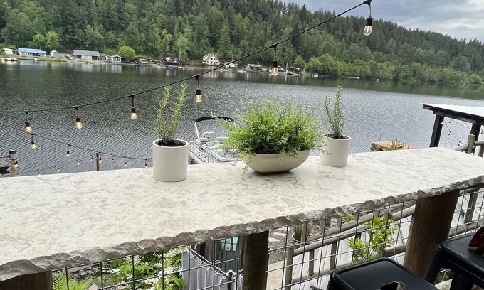 Eatonville Cabin | Lakefront Cabin in Eatonville, WA