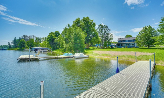 Bone Lake Cabin | Lakefront Cabin w/Fire Pit in Frederic!