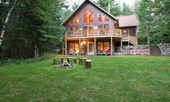 Clam Lake Cabin | Lakefront Cabin w/Pool Table+Waterfall: Northwoods Nostalgia + Modern Amenities