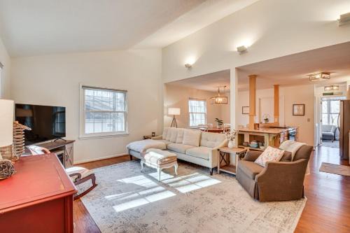Westminster House | Lakefront Gem with Games in Westminster!