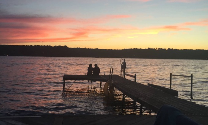 Perry House | Lakefront getaway perfect for 2-3 families traveling together sleeps17+ guests