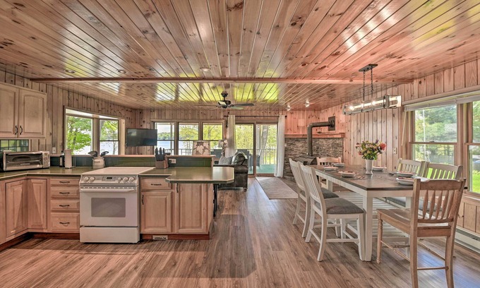 Gloversville Cottage | Lakefront Gloversville Home w/Beach + Dock!