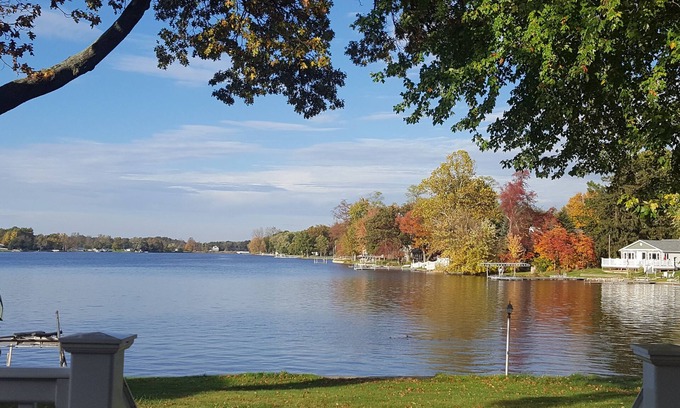 Burr Oak House | Lakefront home on All-Sports Long Lake