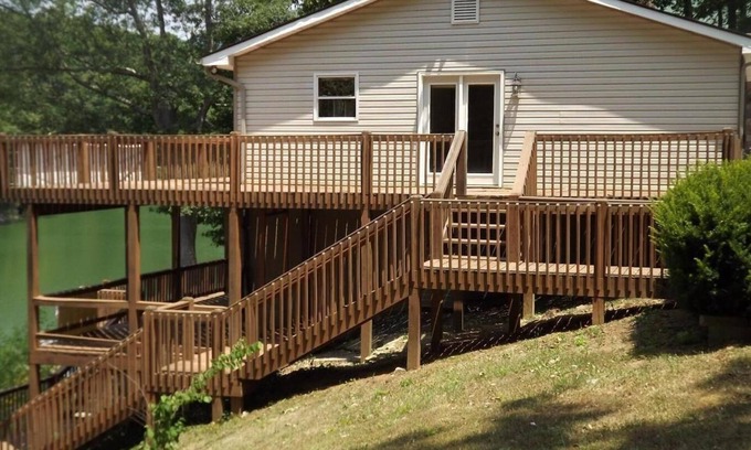 Speedwell House | Lakefront Home with Covered Slip and Dock Booking 2025 Season!