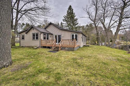 Wautoma House | Lakefront Home with Seasonal Dock - 2 mi to Skiing!