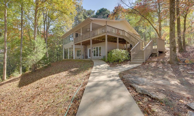 Newell House | Lakefront Lineville Retreat w/Private Dock!