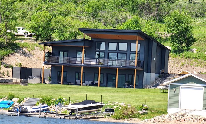 Saskatchewan Cottage | Lakefront Luxury with Hot tub