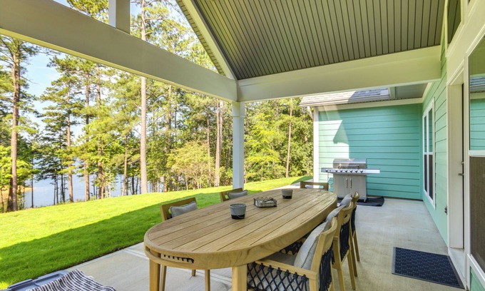 McCormick House | Lakefront McCormick Retreat w/Patio & Views