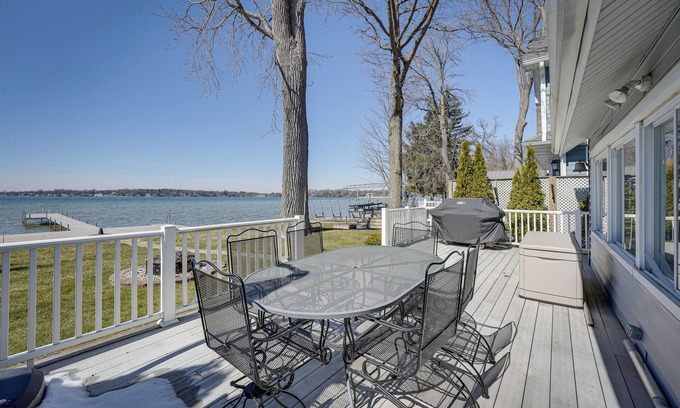 Sturgis Cottage | Lakefront Michigan Cottage - Deck, Grill & Kayaks!