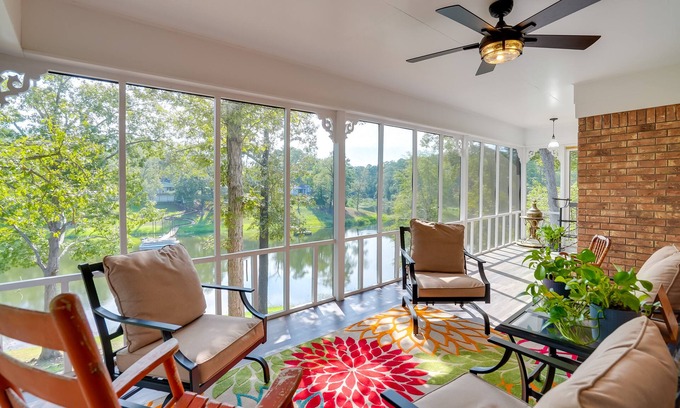Jefferson House | Lakefront Retreat in Jefferson w/Screened Porch!