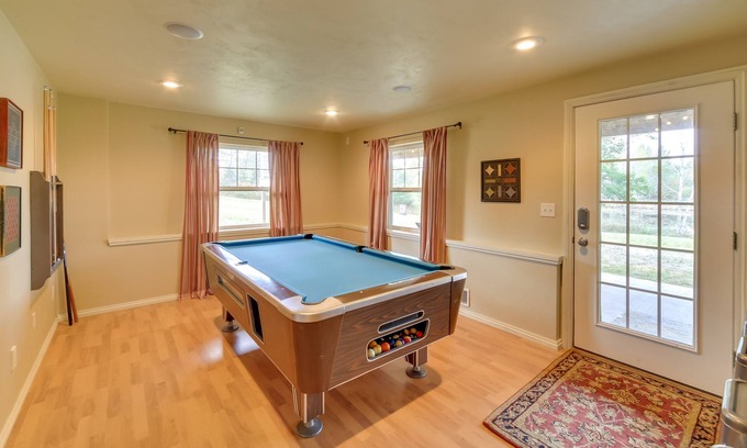 Ingalls Cottage | Lakefront Stephenson Retreat: Lake Access & Kayaks