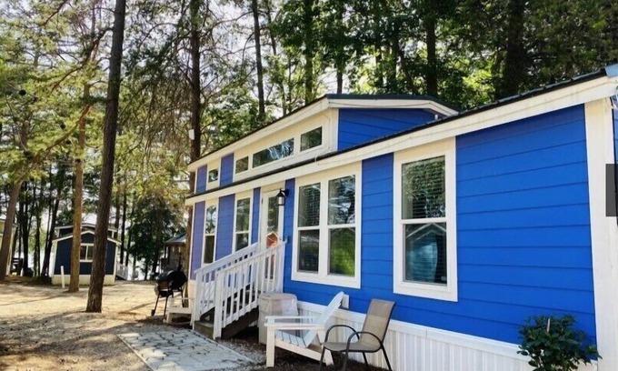 Steele Creek Cabin | Lakefront Two Bedroom Cabin #35