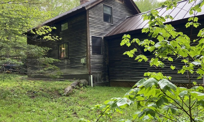 Sandwich House | Lakes Region, close to hiking, access to Squam, many ski mountains within 1 hour
