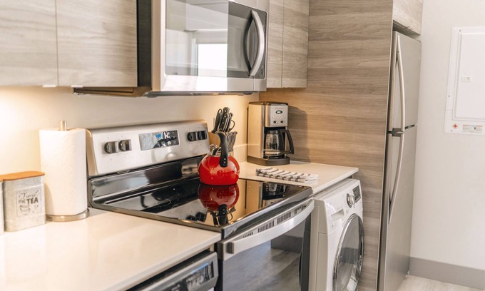Vernon Resort | Lakeshore Beach Pad