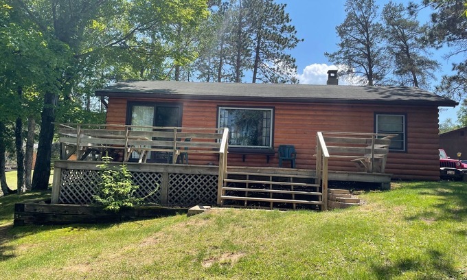 Watersmeet Cabin | Lakeside Cabin on Cisco Chain of Lakes