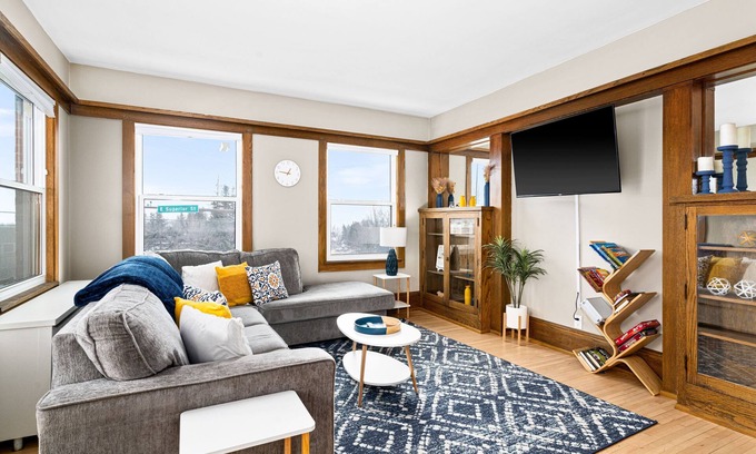 Lakeside - Lester Park Apartment | Lakeside Condo | Minutes from Downtown Duluth
