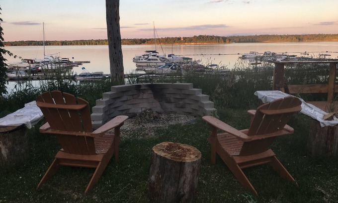 Plattsburgh Cottage | Lakeside Cottage #304 at Valcour Cottages