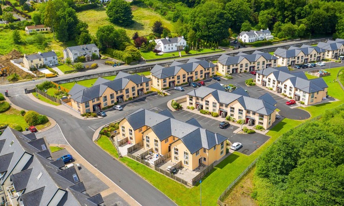 Killaloe House | Lakeside Holiday Homes - Type A