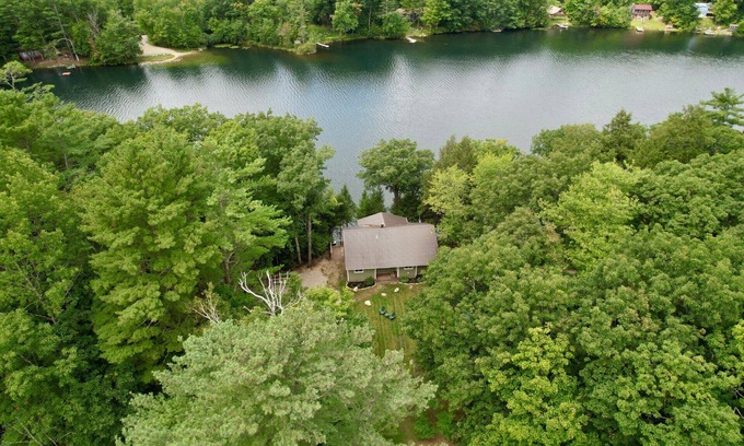 Forest Dale House | Lakeside Lodge at Fern Lake: 3BR/1BA Waterfront w/Dock