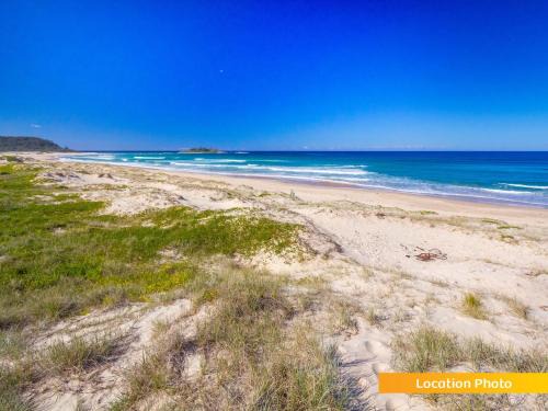 Lake Conjola House | Lakeside Retreat - 3 BR Lake Conjola escape