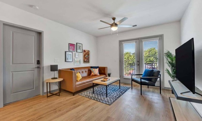 Clemson Apartment | Lakeside Vibes | Walk to Dining + 5 Min to CU!