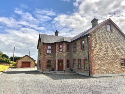 Monaghan House | Lakeview Lodge