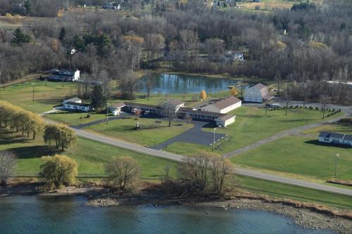 Massena Hotel | Lakeview Motel & Apartments