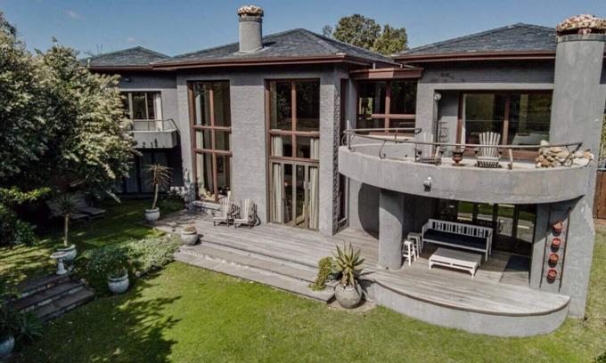Hermanus Villa | Lakeview Villa | Spacious Luxury | Bird lovers