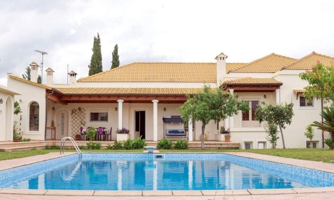 Souli Villa | Laki Villa with pool and jacuzzi