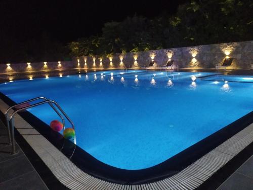 Ranakpur Hotel | Lal Bagh Resort Ranakpur - Step into the wild, Stay in luxury