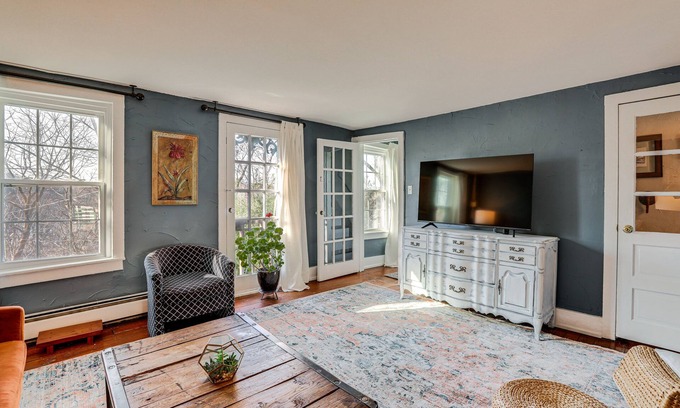 Lambertville Apartment | Lambertville Retreat - Walk to Shopping & Dining!