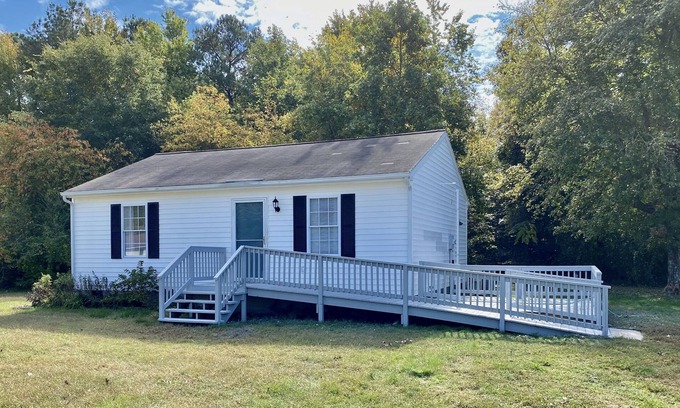Lancaster Cottage | Lancaster Gem - Cozy Cottage