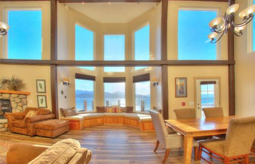 Homer Resort | Land's End
