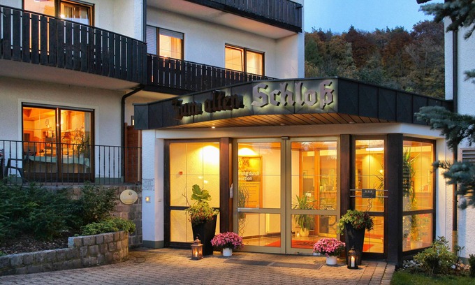Kirchensittenbach Hotel | Landidyll Hotel Zum Alten Schloss