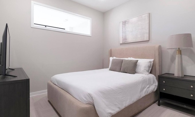 Civil Rights Historic District Apartment | Landing | Amazing 1BD in Fountain Heights