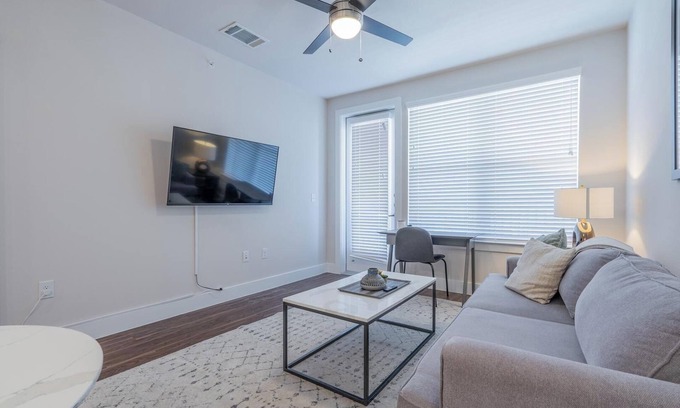 Wetmore Apartment | Landing | Amazing 1BD, Gym, Clubhouse