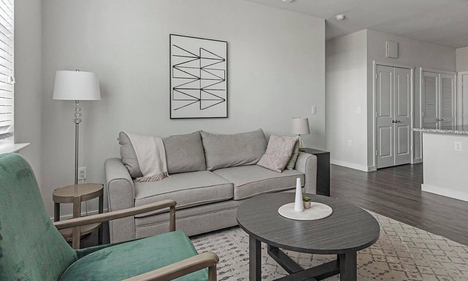 Spring Branch East Apartment | Landing | Amazing 2BD, Gym, Courtyard